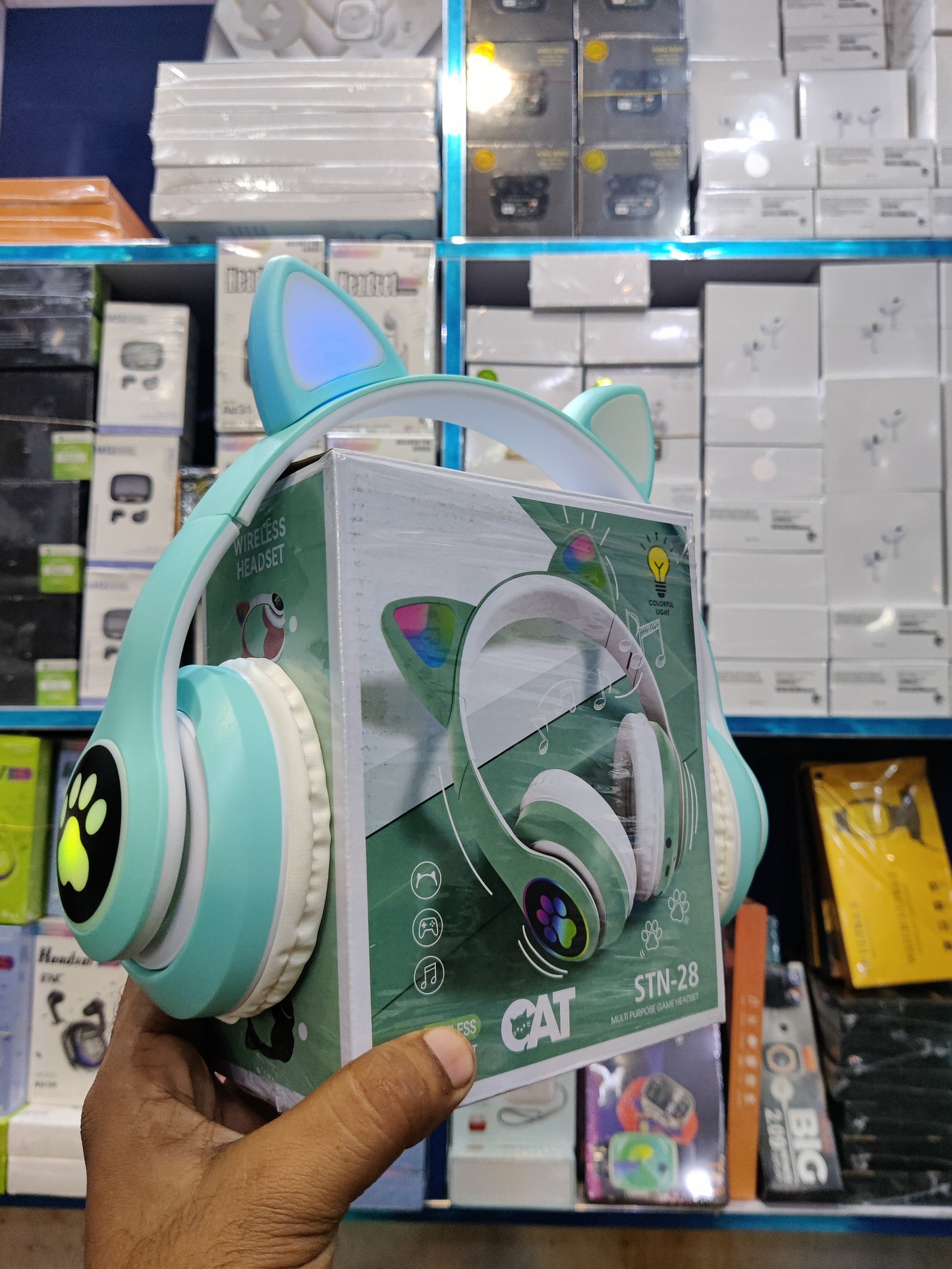 P39 Bluetooth Cat headphones