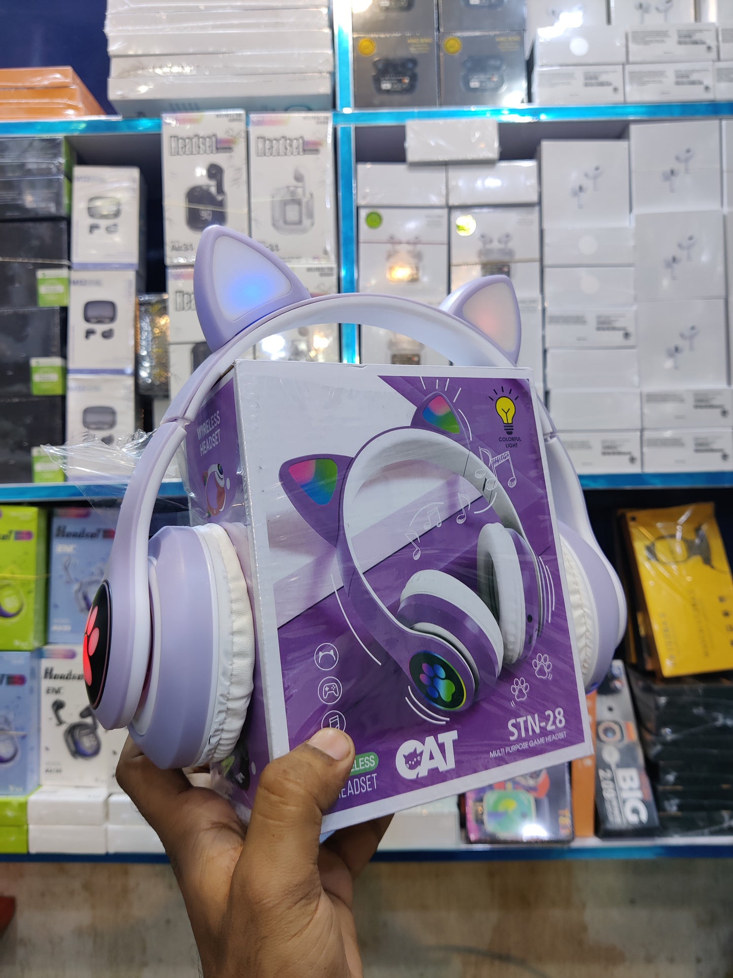 P39 Bluetooth Cat headphones