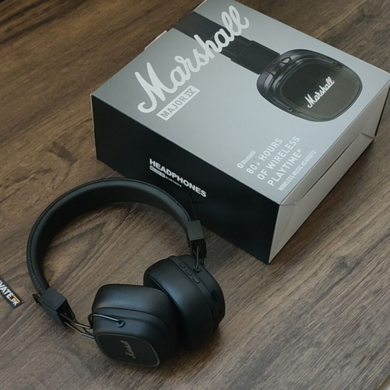 Marshall major IV wireless headphones